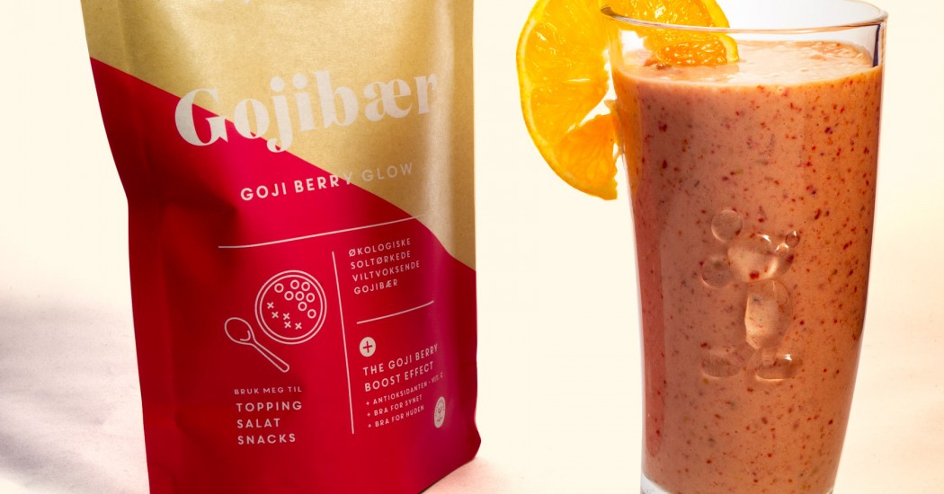Banan- og jordbærsmoothie med turbo